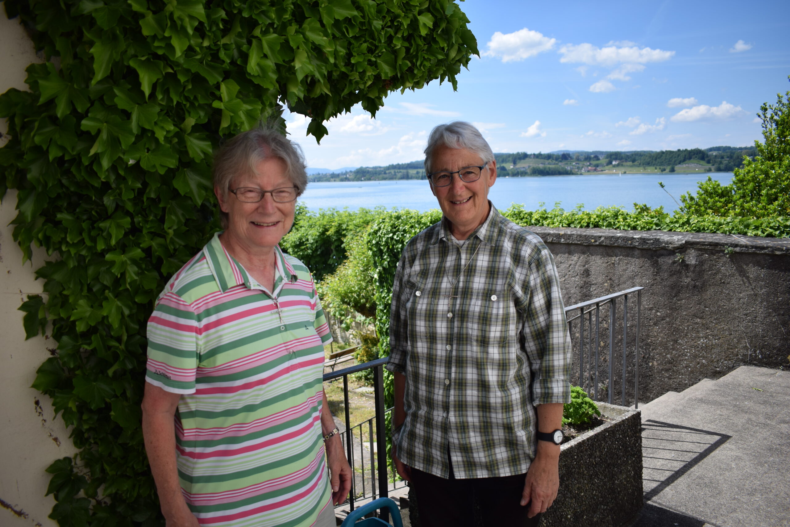Sr. Rosmarie (links) und Sr. Ursula